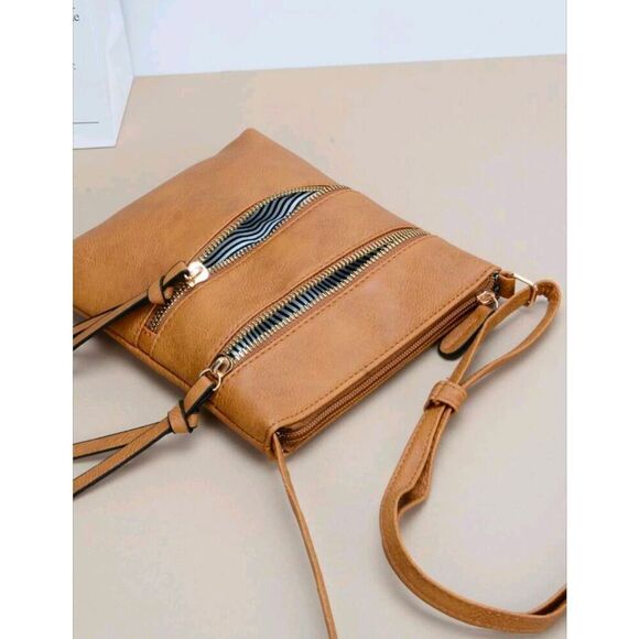 Ladies Tan Fashionable Crossbody Bag - Picture 1 of 5